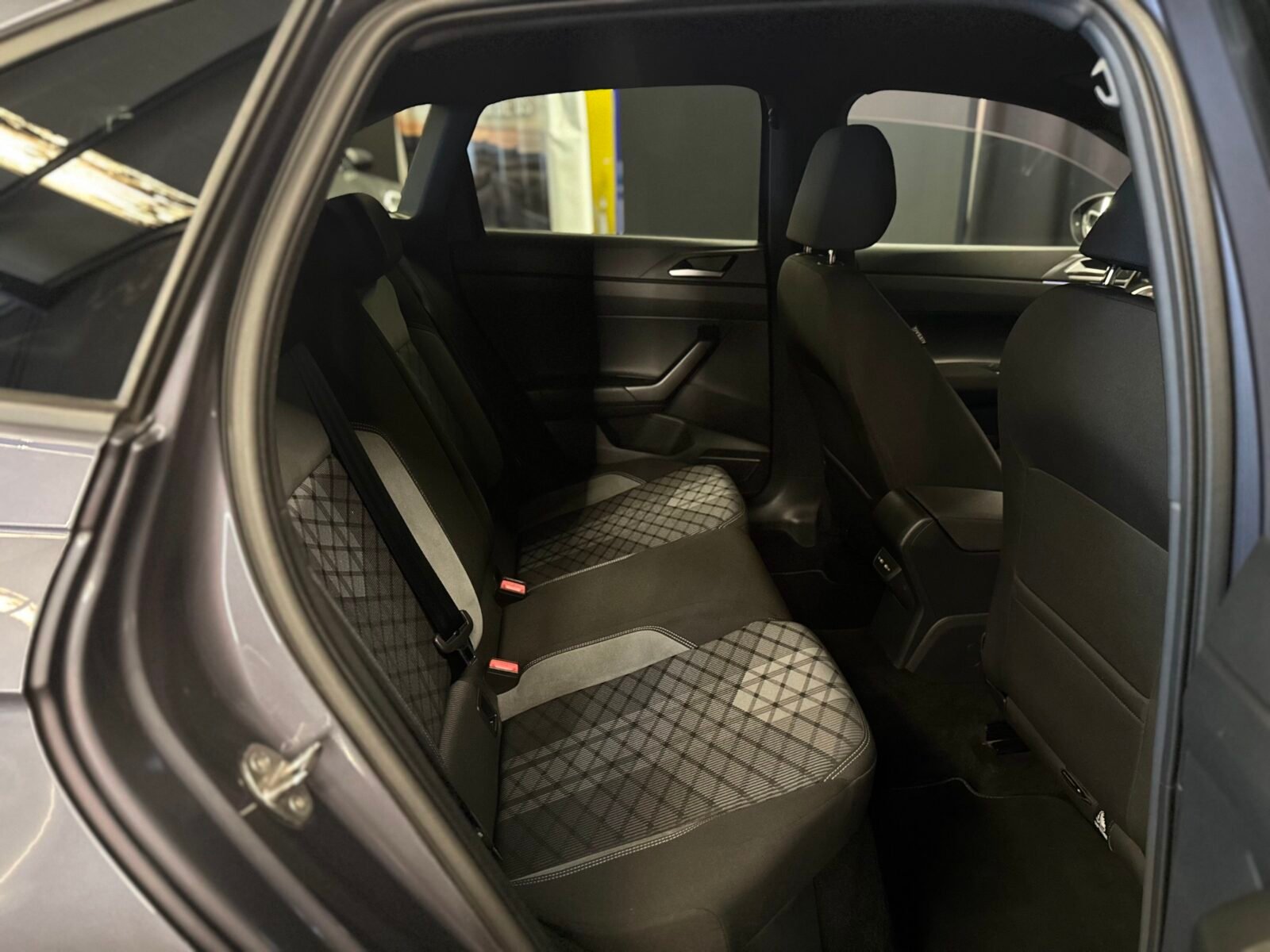 VOLKSWAGEN taigo r-line