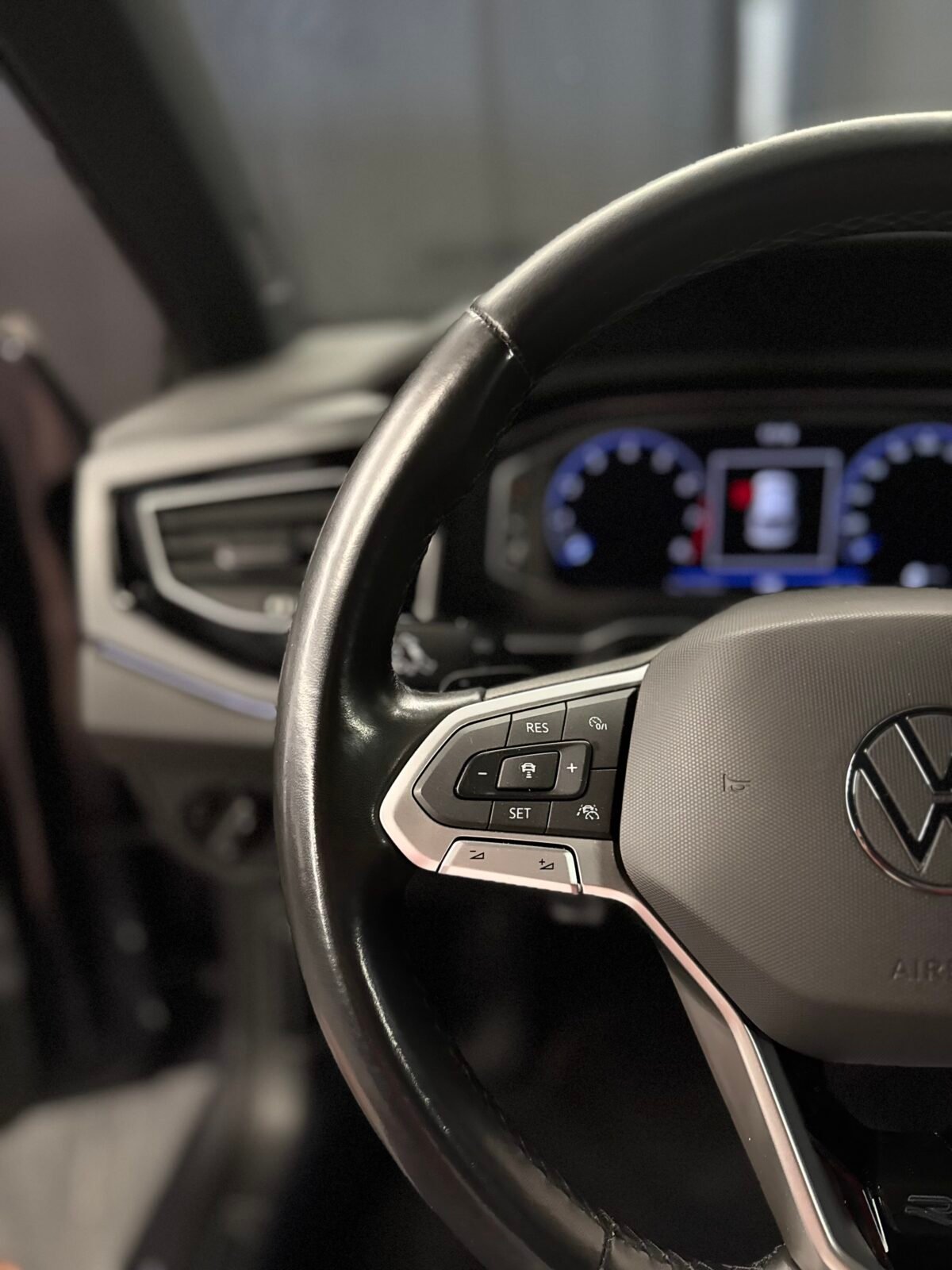 VOLKSWAGEN taigo r-line