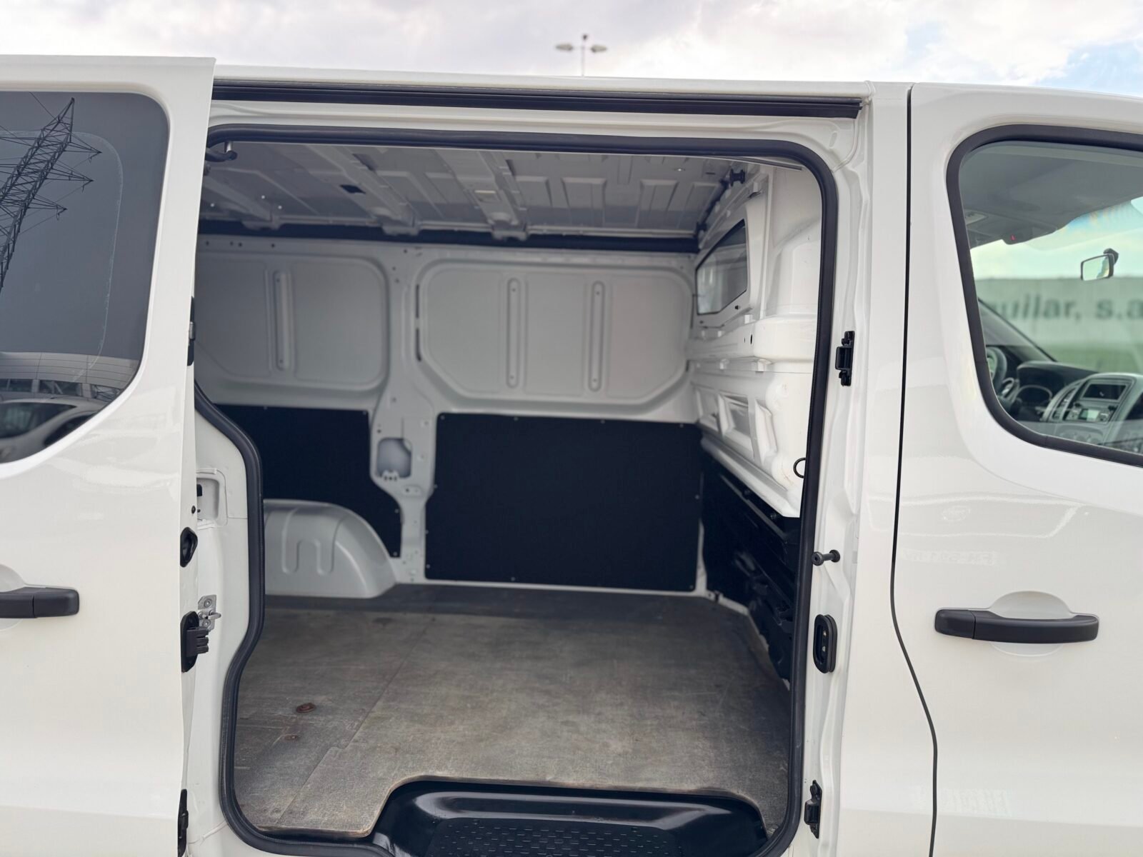 RENAULT TRAFIC L1 h1 