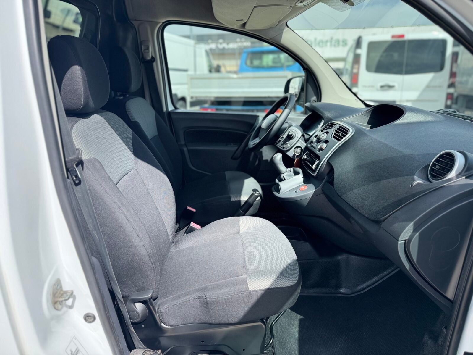 RENAULT KANGOO Profesional 