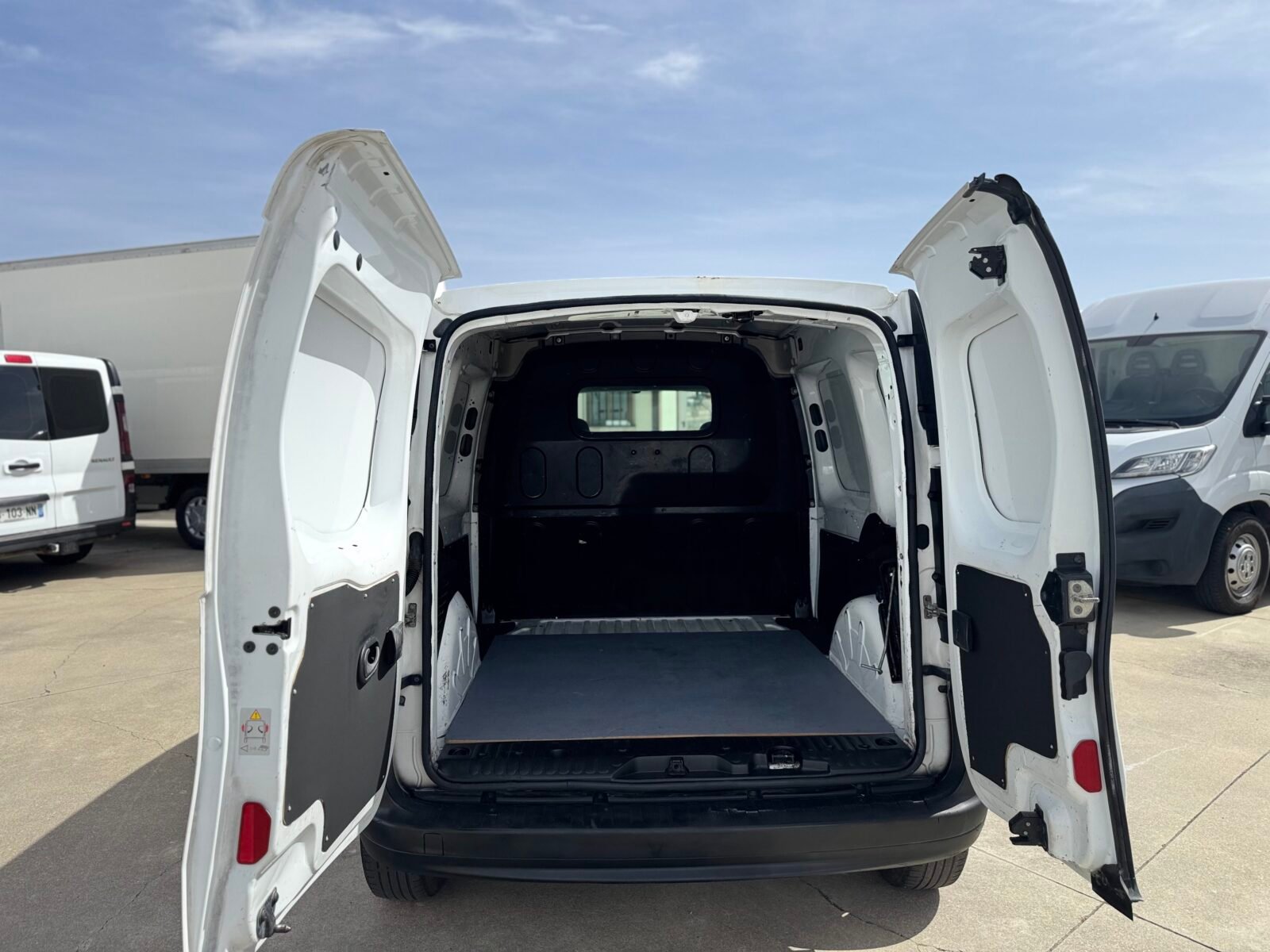RENAULT KANGOO Profesional 