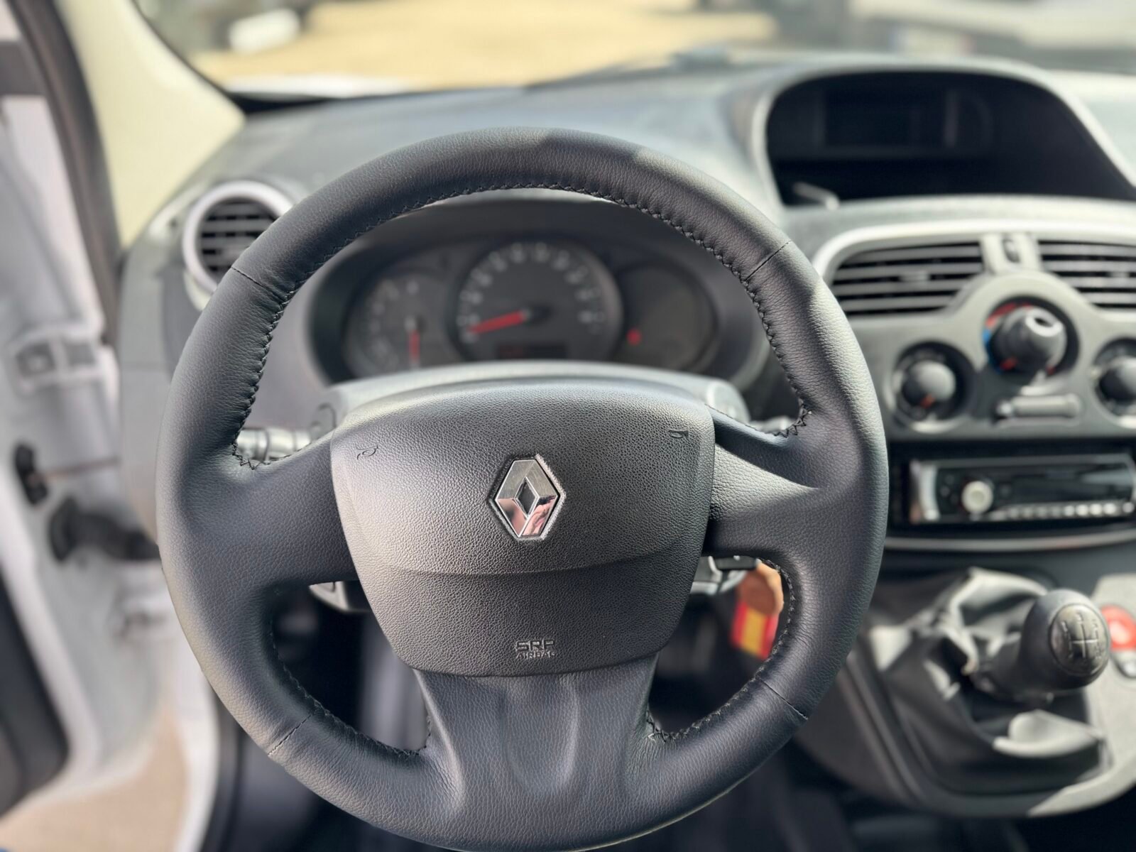 RENAULT KANGOO Profesional 