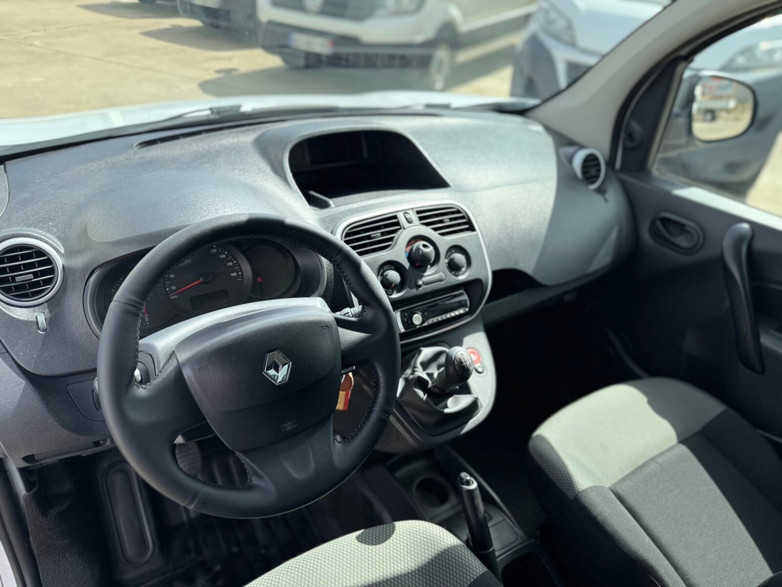 RENAULT KANGOO Profesional 