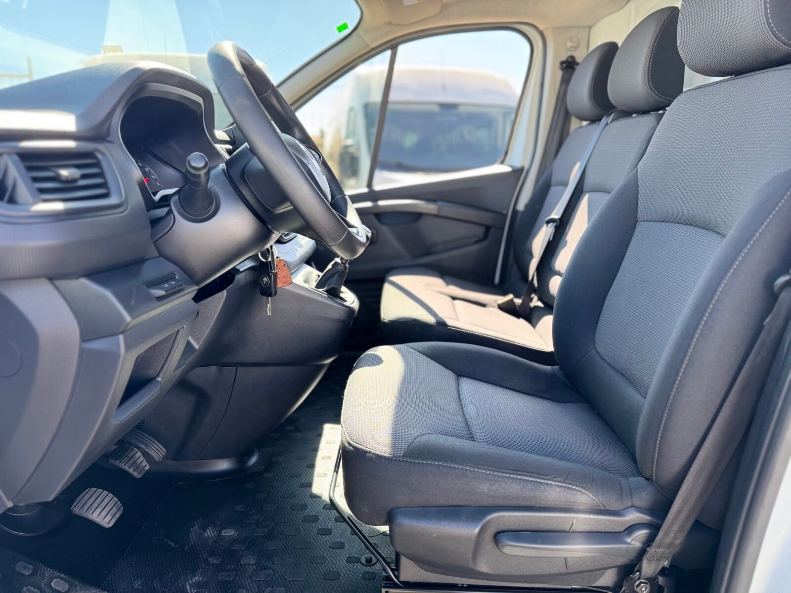 RENAULT TRAFIC isotermo 