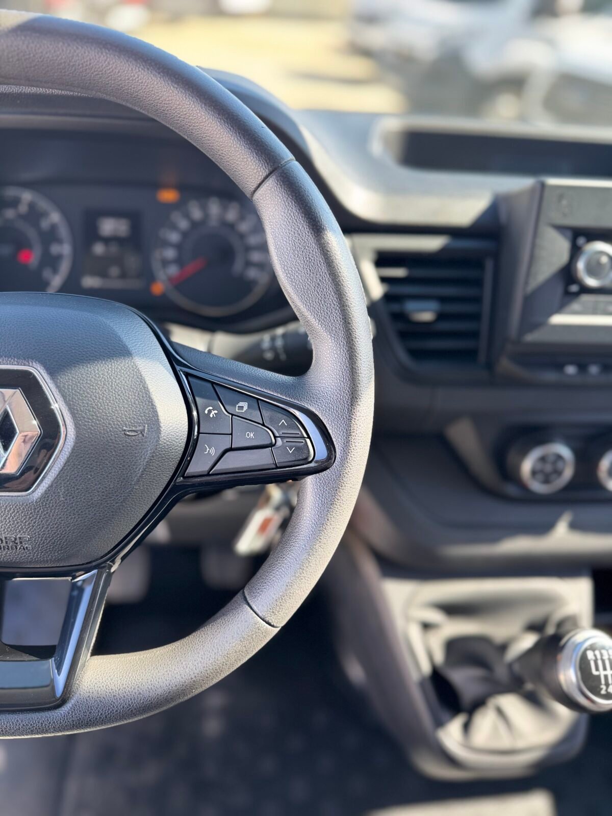 RENAULT TRAFIC isotermo 