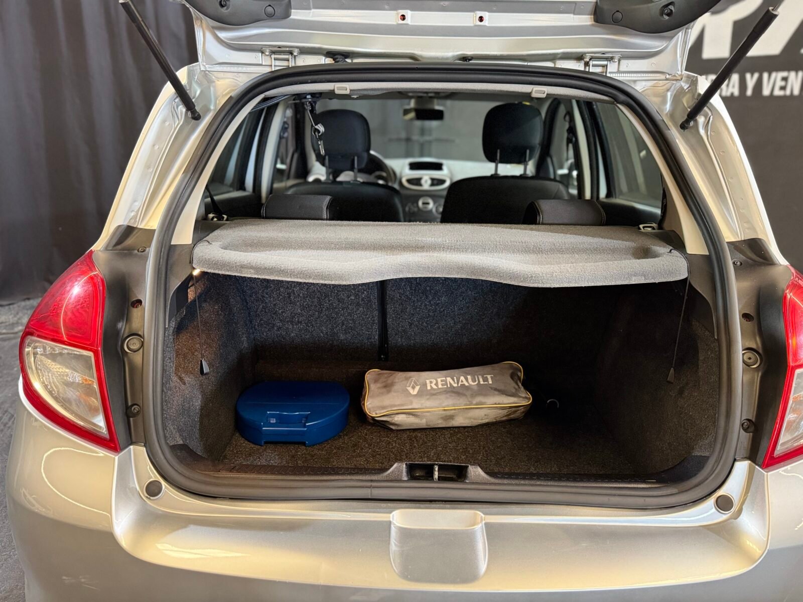 RENAULT Clio Authentique