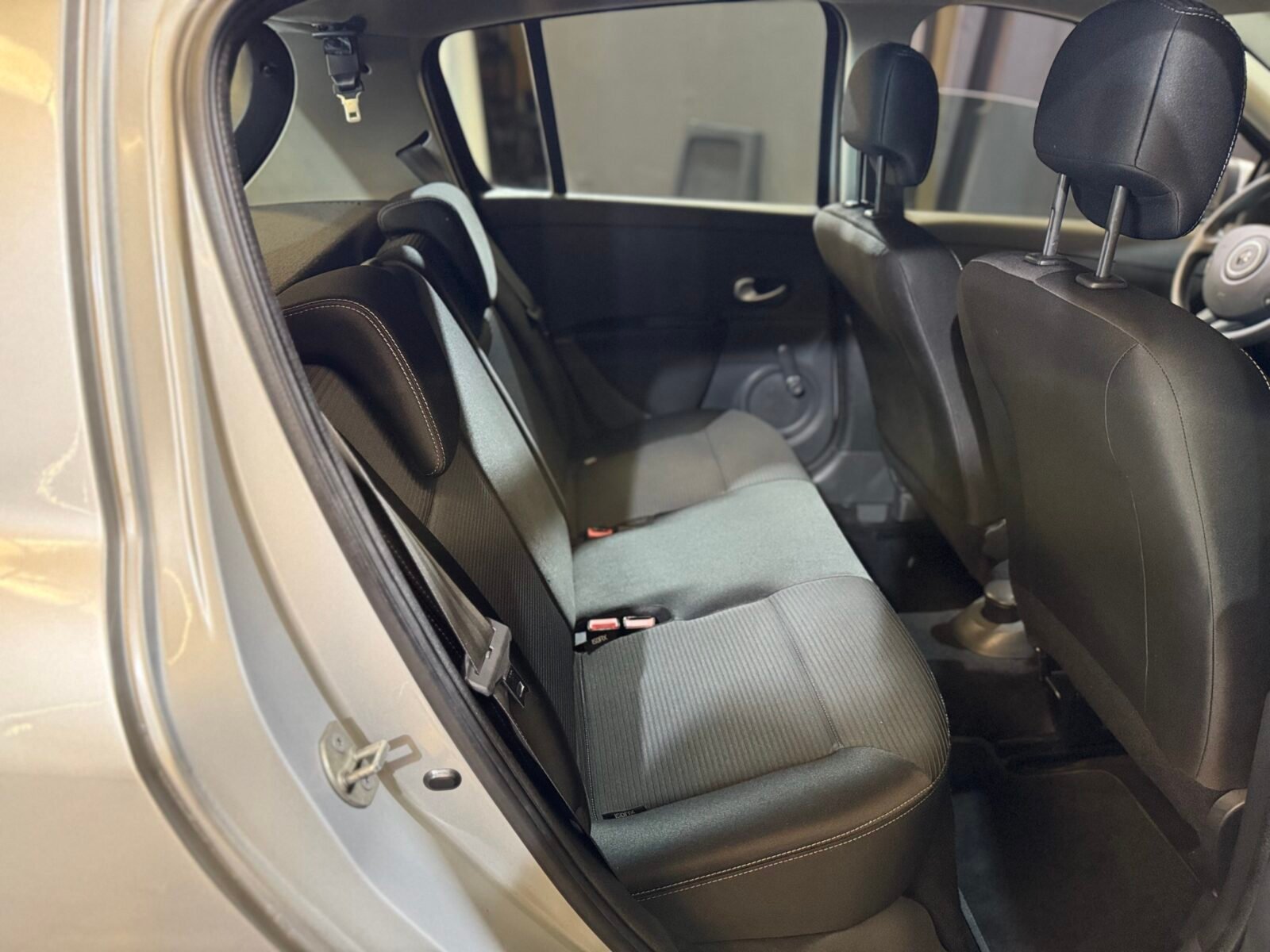 RENAULT Clio Authentique
