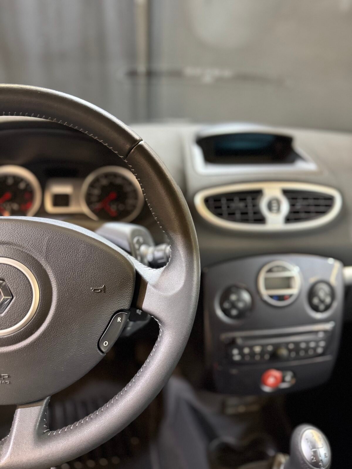 RENAULT Clio Authentique