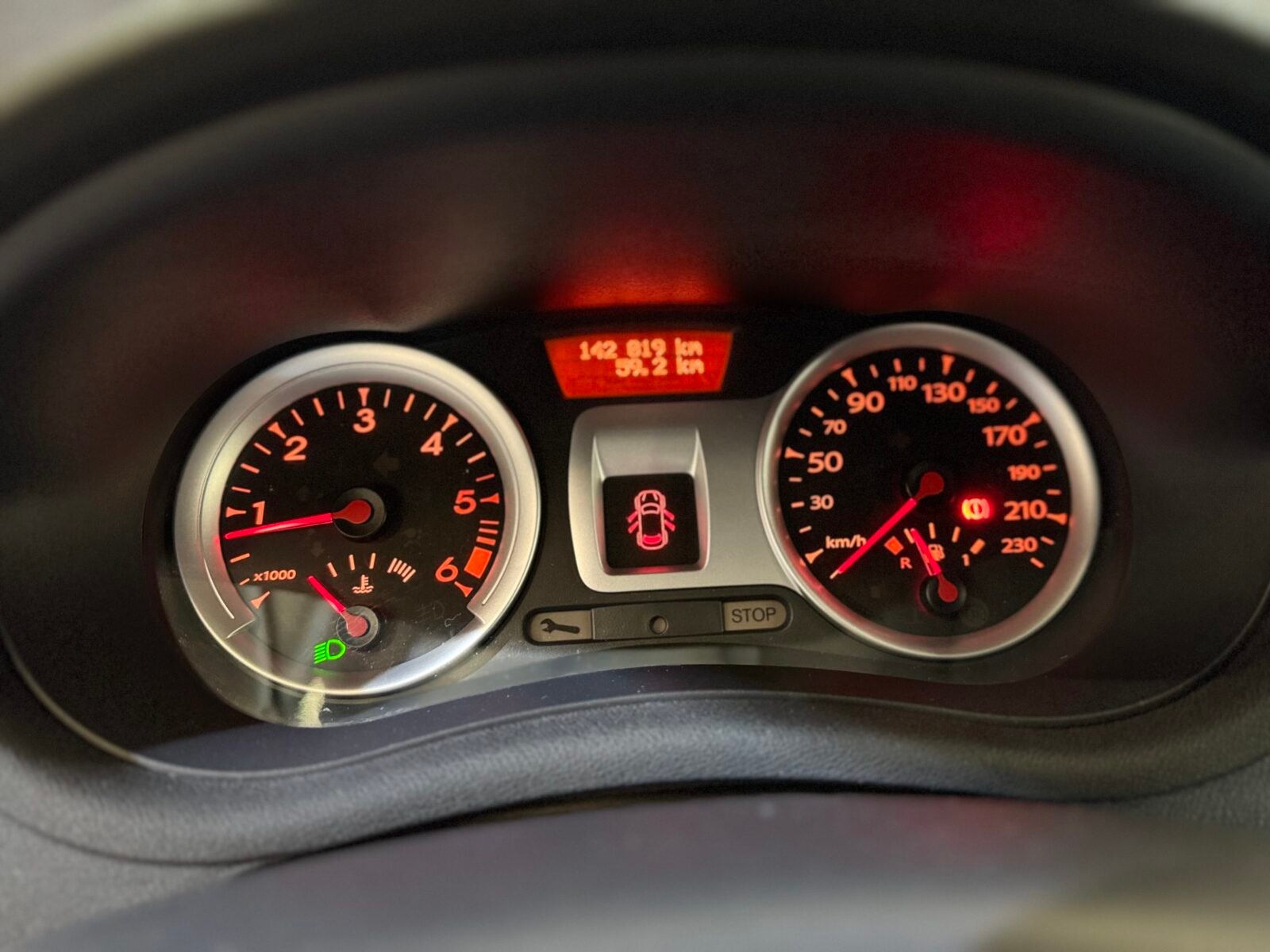 RENAULT Clio Authentique