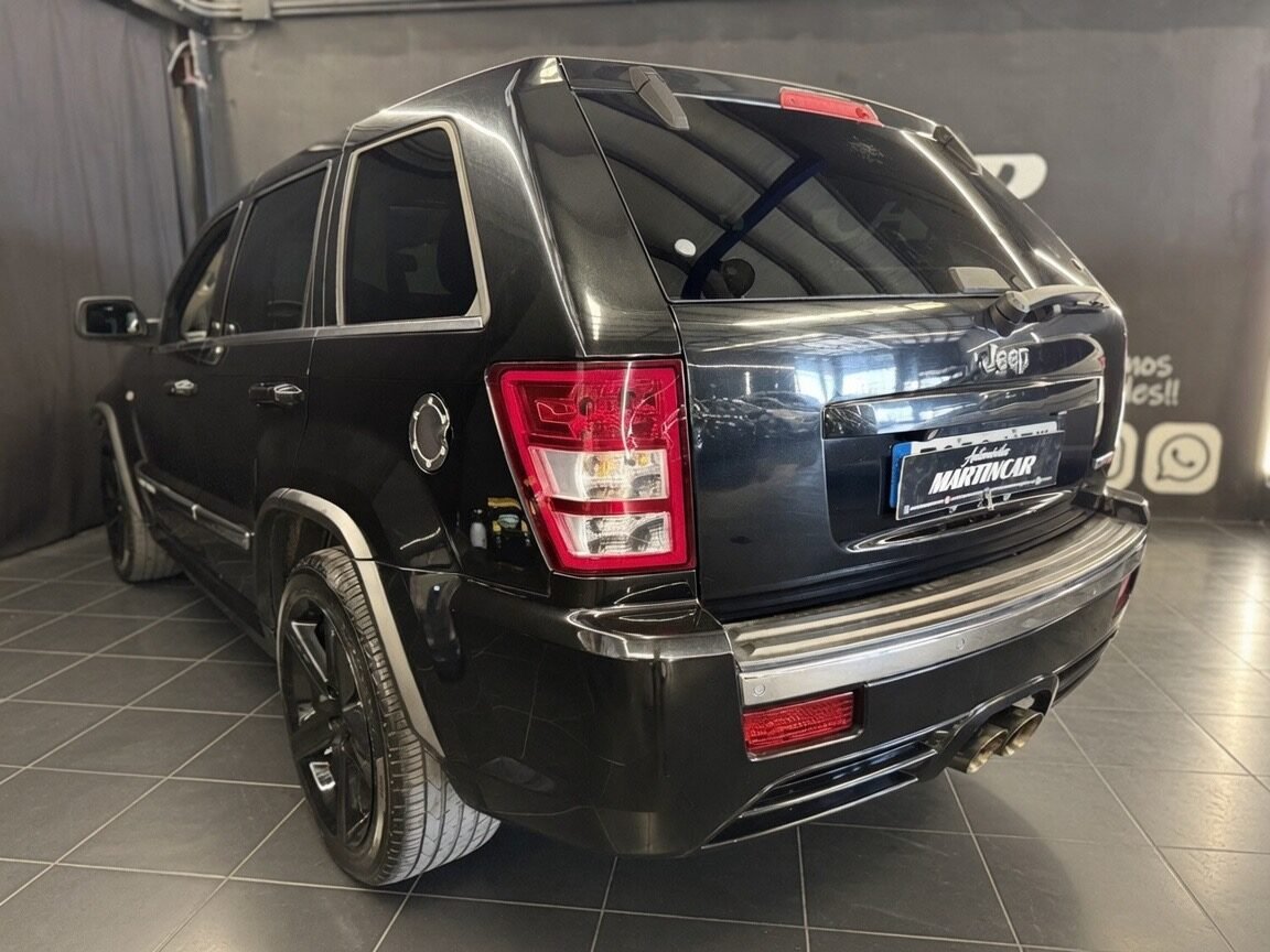 JEEP GRAND CHEROKEE srt8