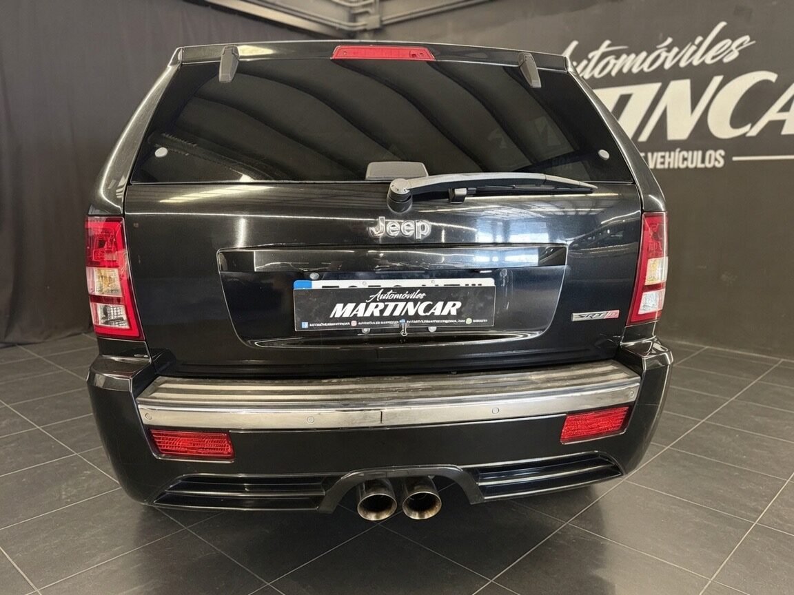 JEEP GRAND CHEROKEE srt8