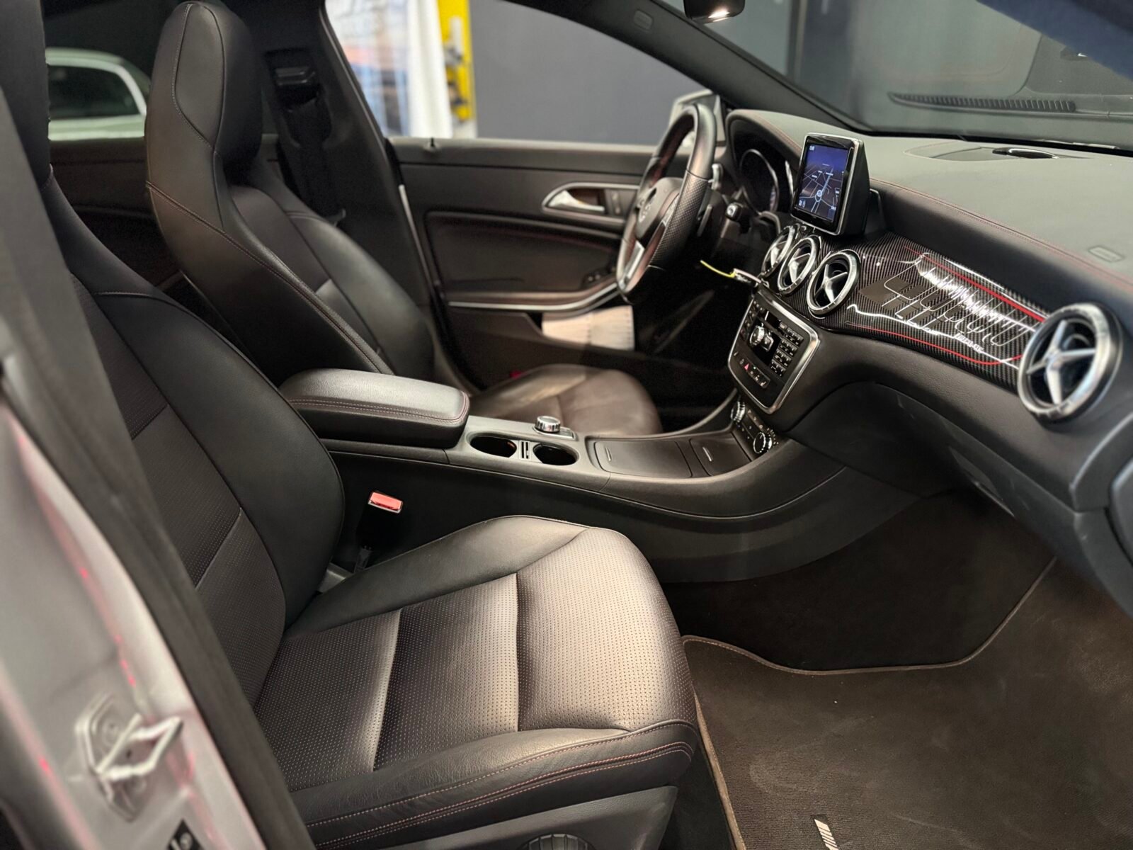 MERCEDES-BENZ Cla CLA 250 PACK AMG 45