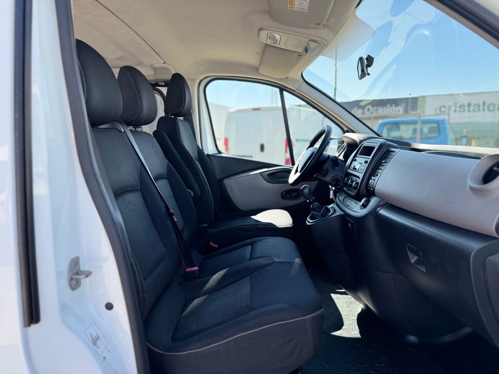 RENAULT MASTER combi 6 plazas 