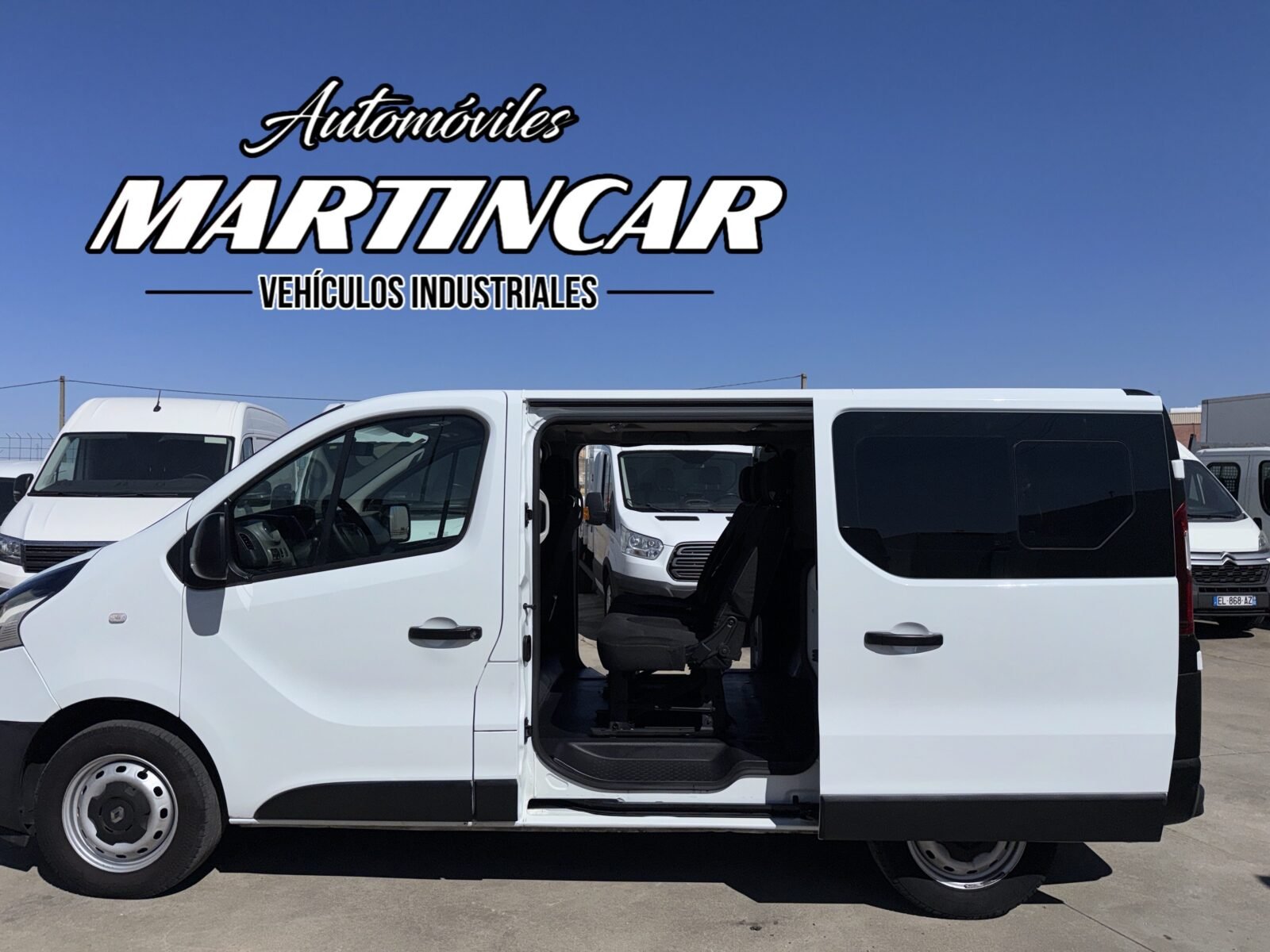 RENAULT MASTER combi 6 plazas 