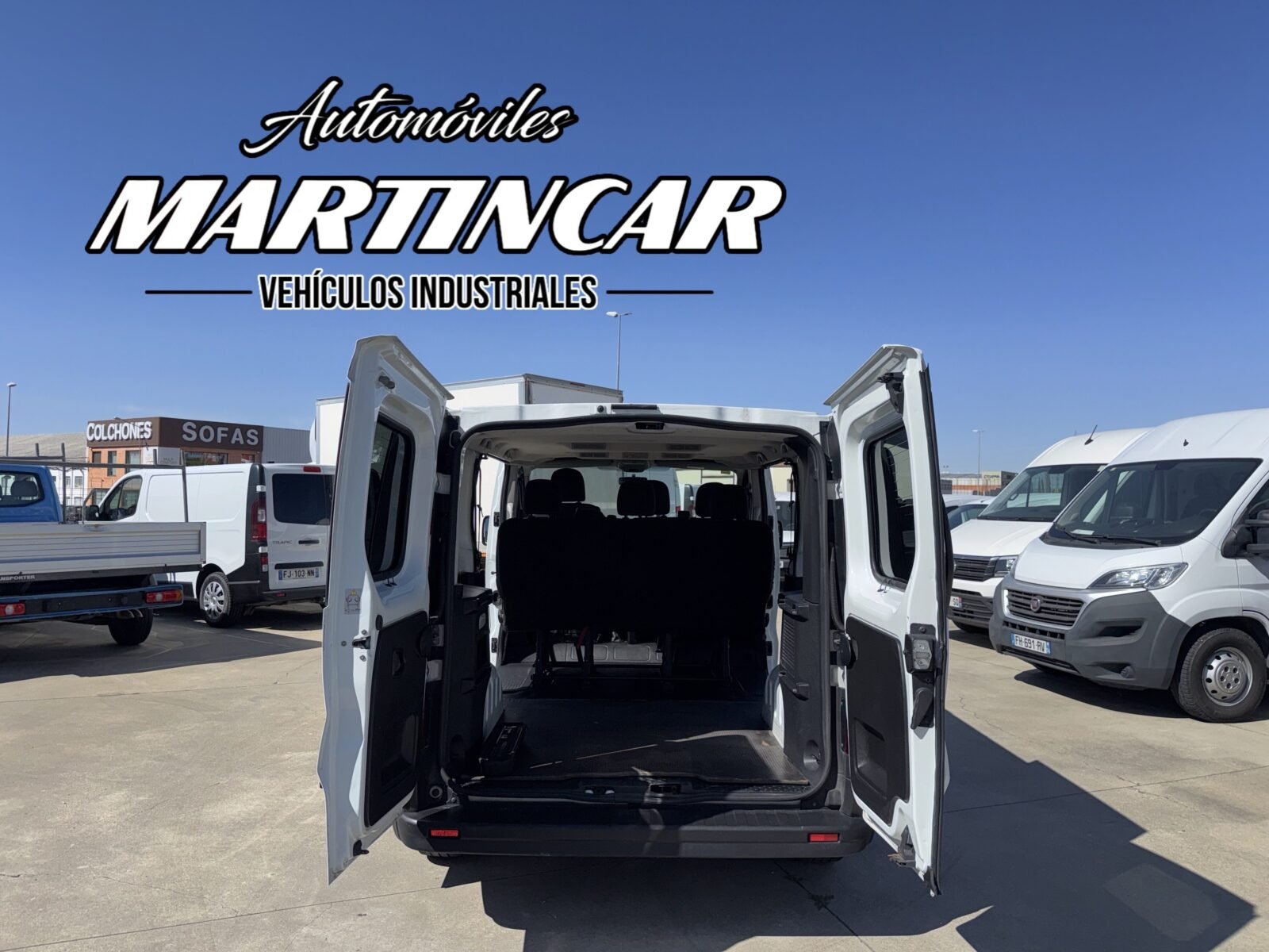RENAULT MASTER combi 6 plazas 
