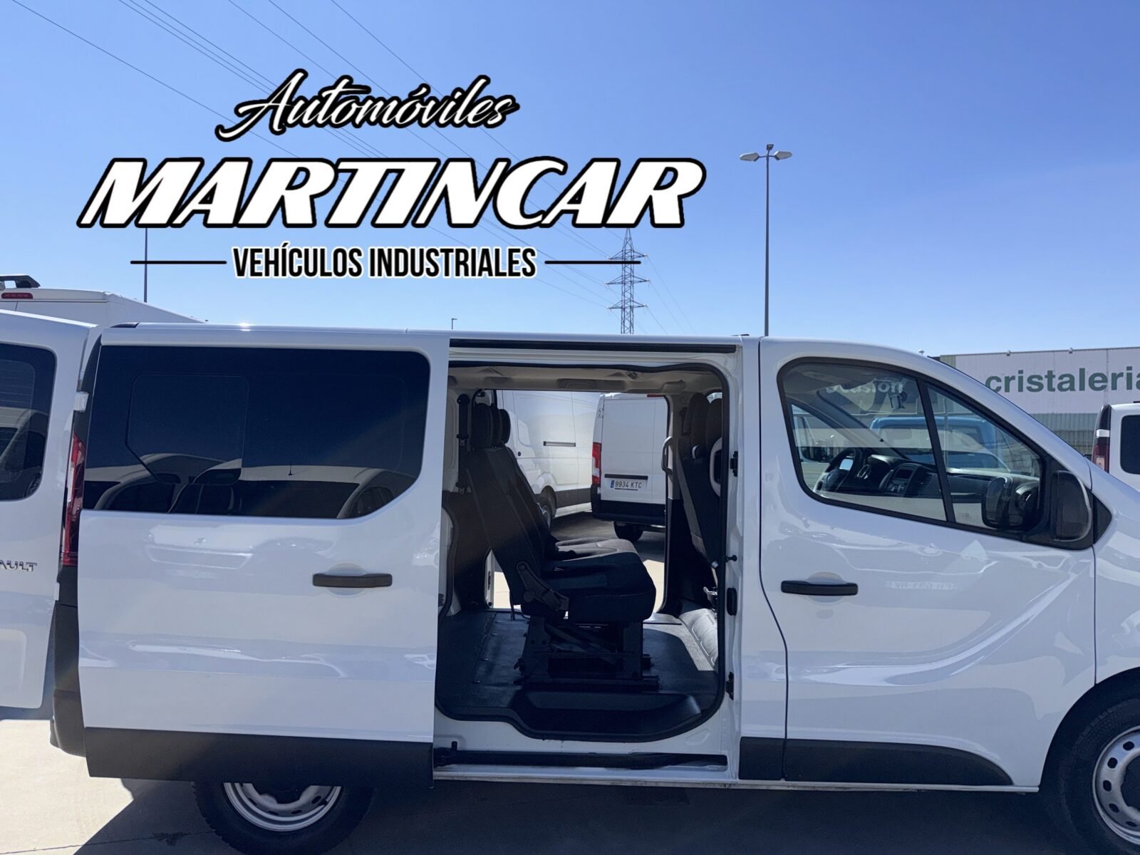 RENAULT MASTER combi 6 plazas 