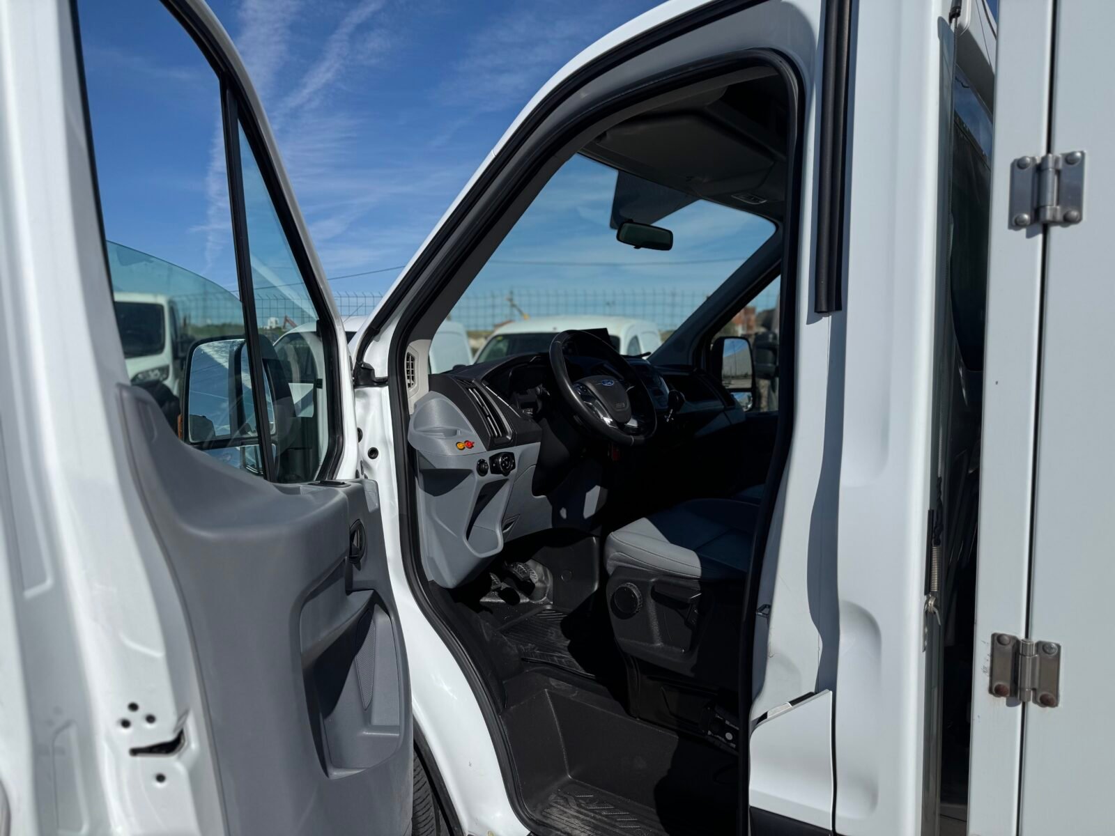 FORD Transit basculante 