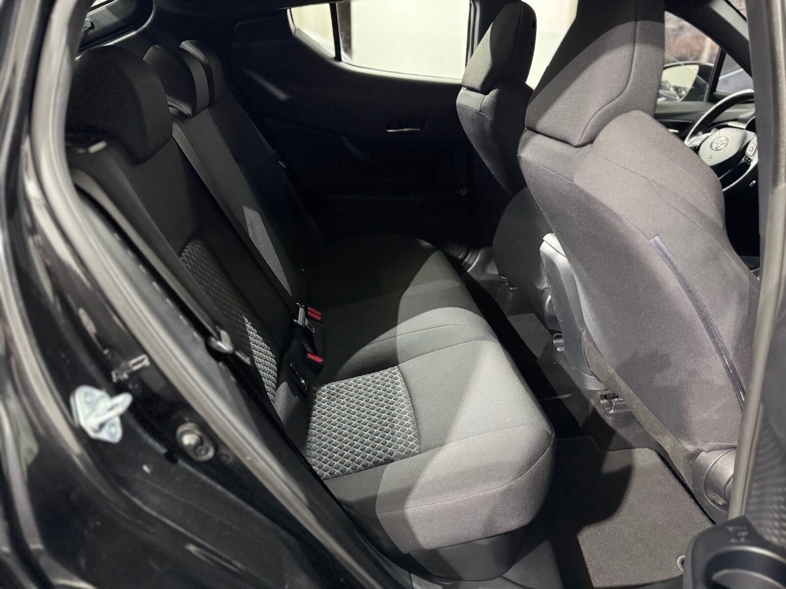 TOYOTA CH-R advance luxury