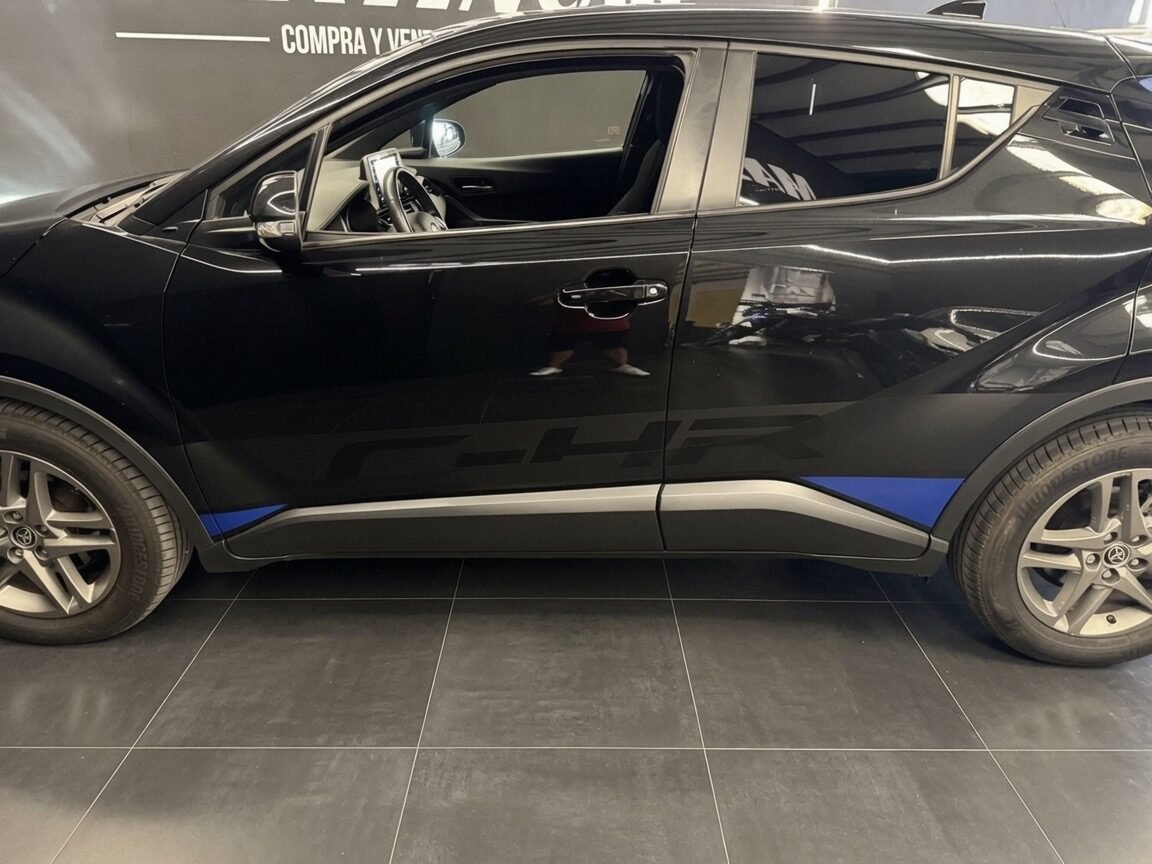 TOYOTA CH-R advance luxury