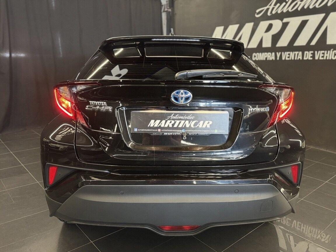 TOYOTA CH-R advance luxury