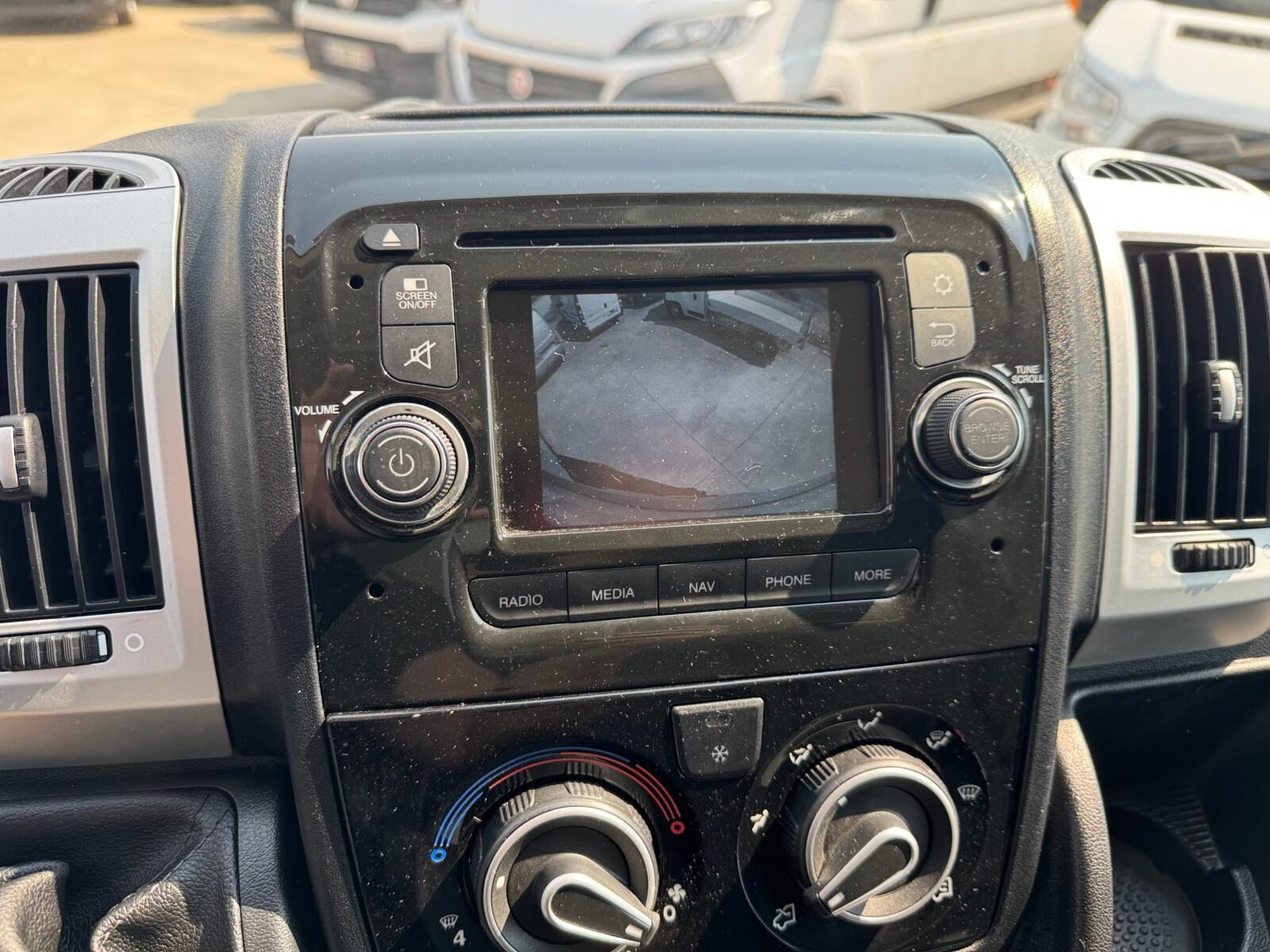 FIAT DUCATO carrozado puerta elevadora 
