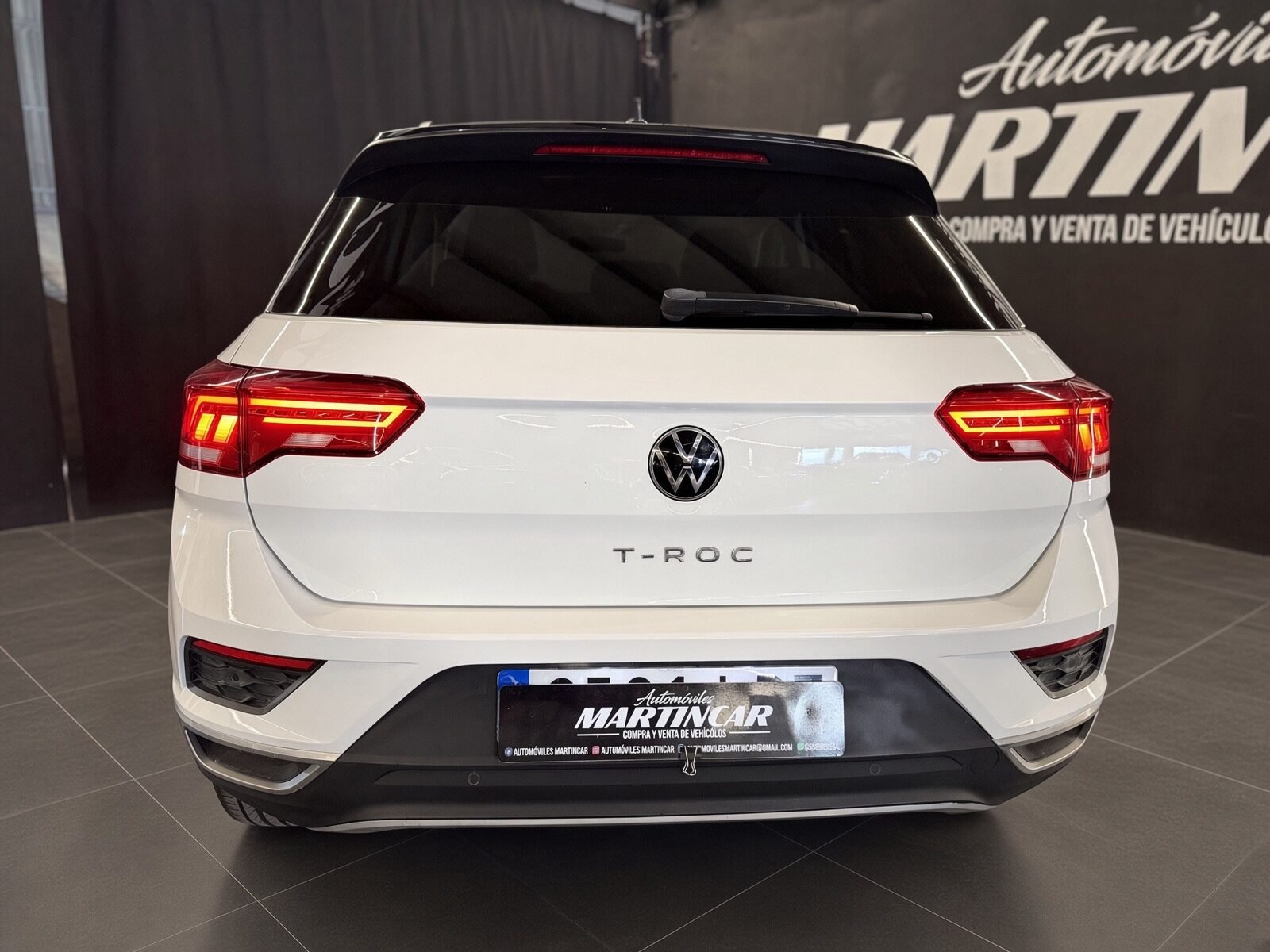 VOLKSWAGEN T-ROC DARK L