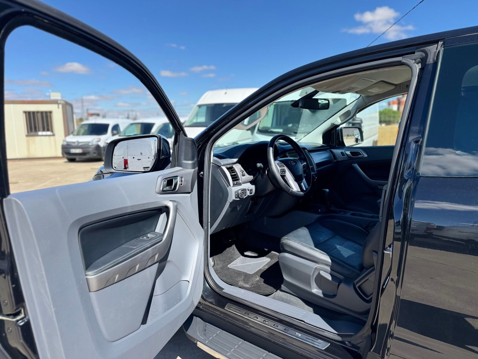 FORD RANGER DOBLE CABINA SENCILLA 
