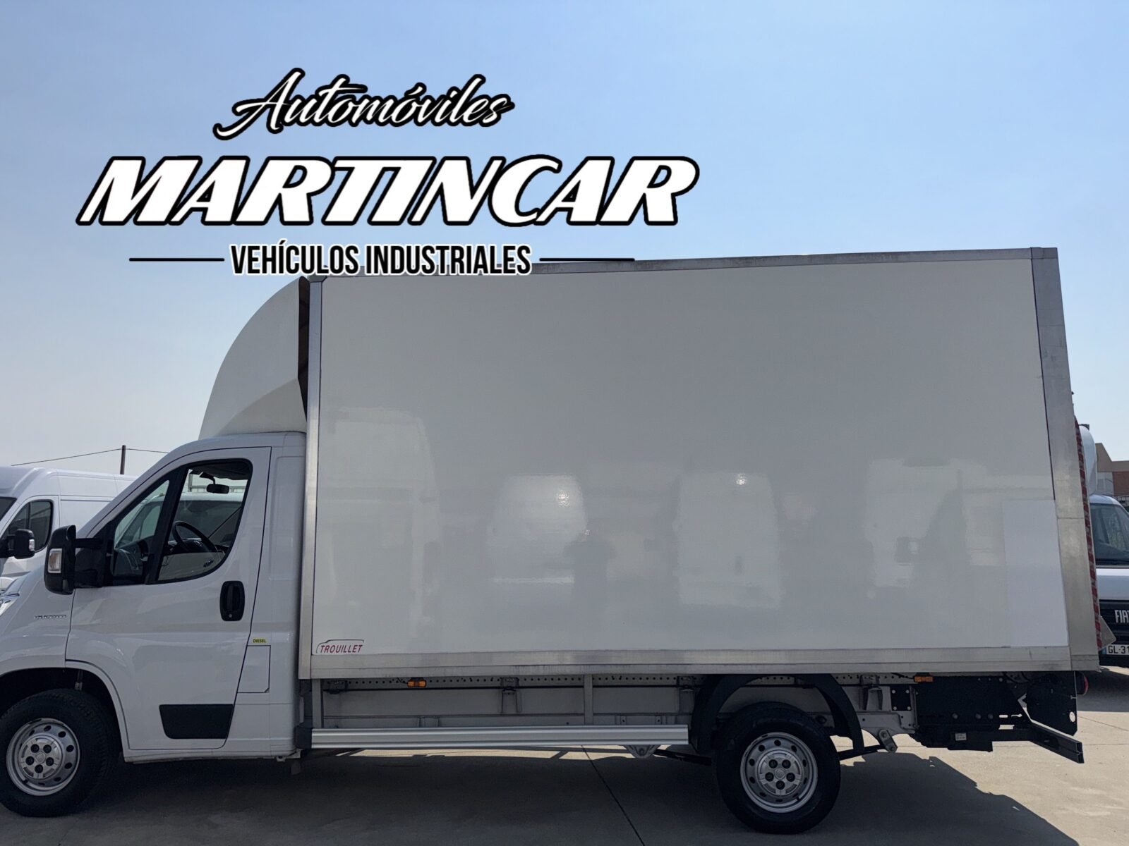 FIAT DUCATO carrozado puerta elevadora 