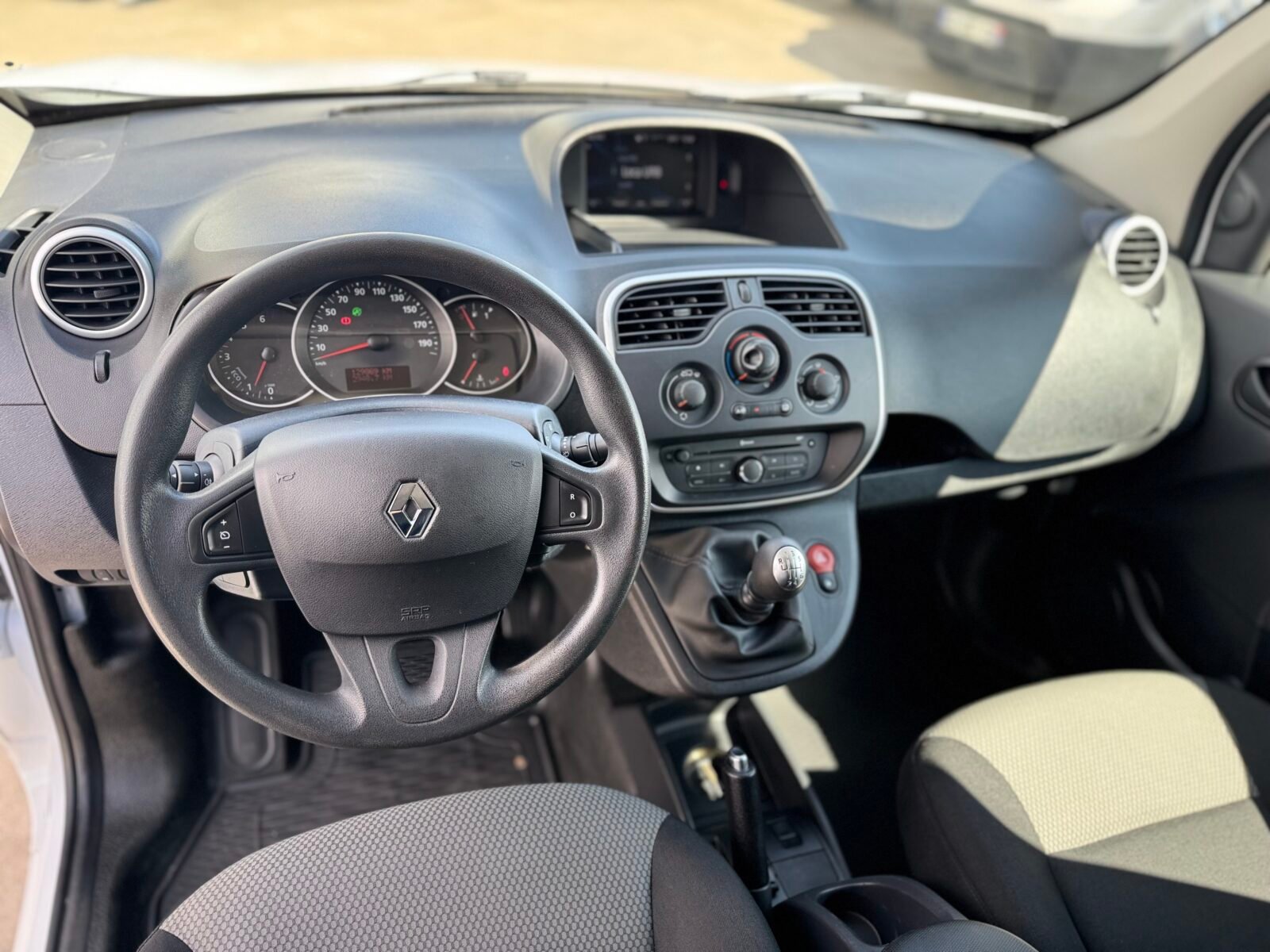 RENAULT KANGOO maxi