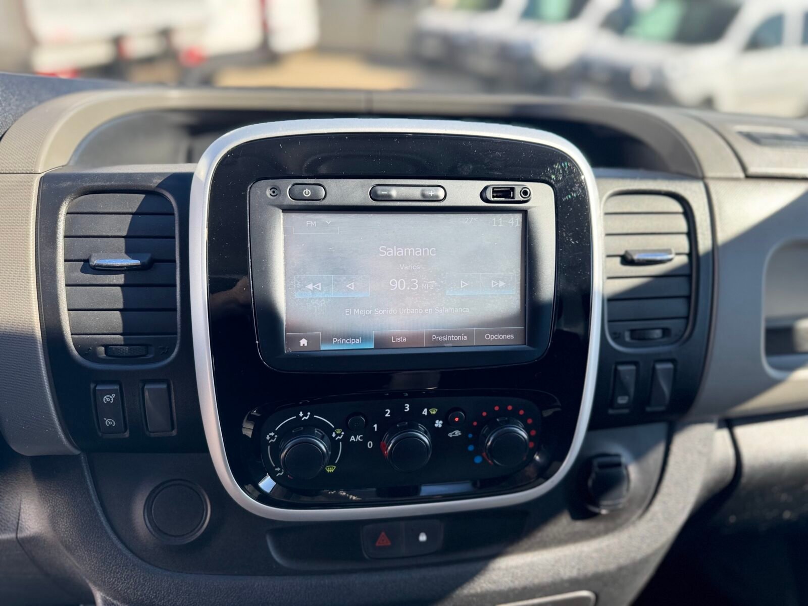 RENAULT TRAFIC L1 H1 