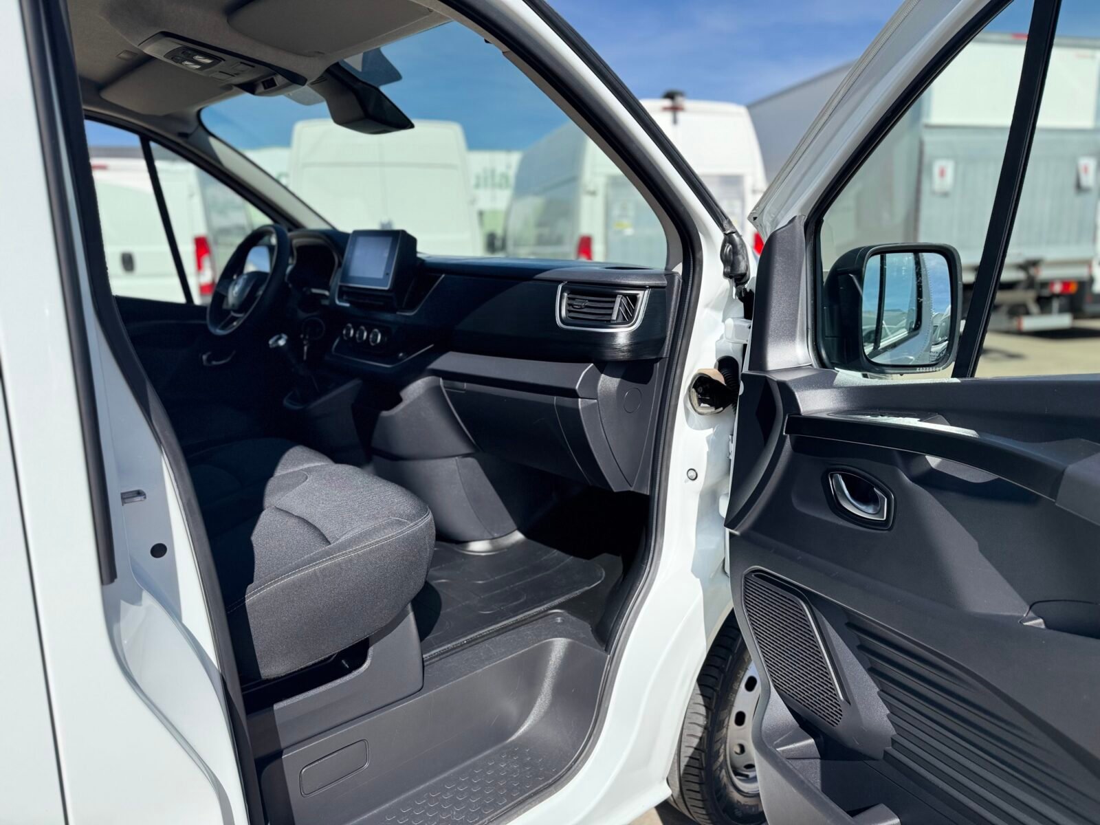 RENAULT TRAFIC L2 h1 