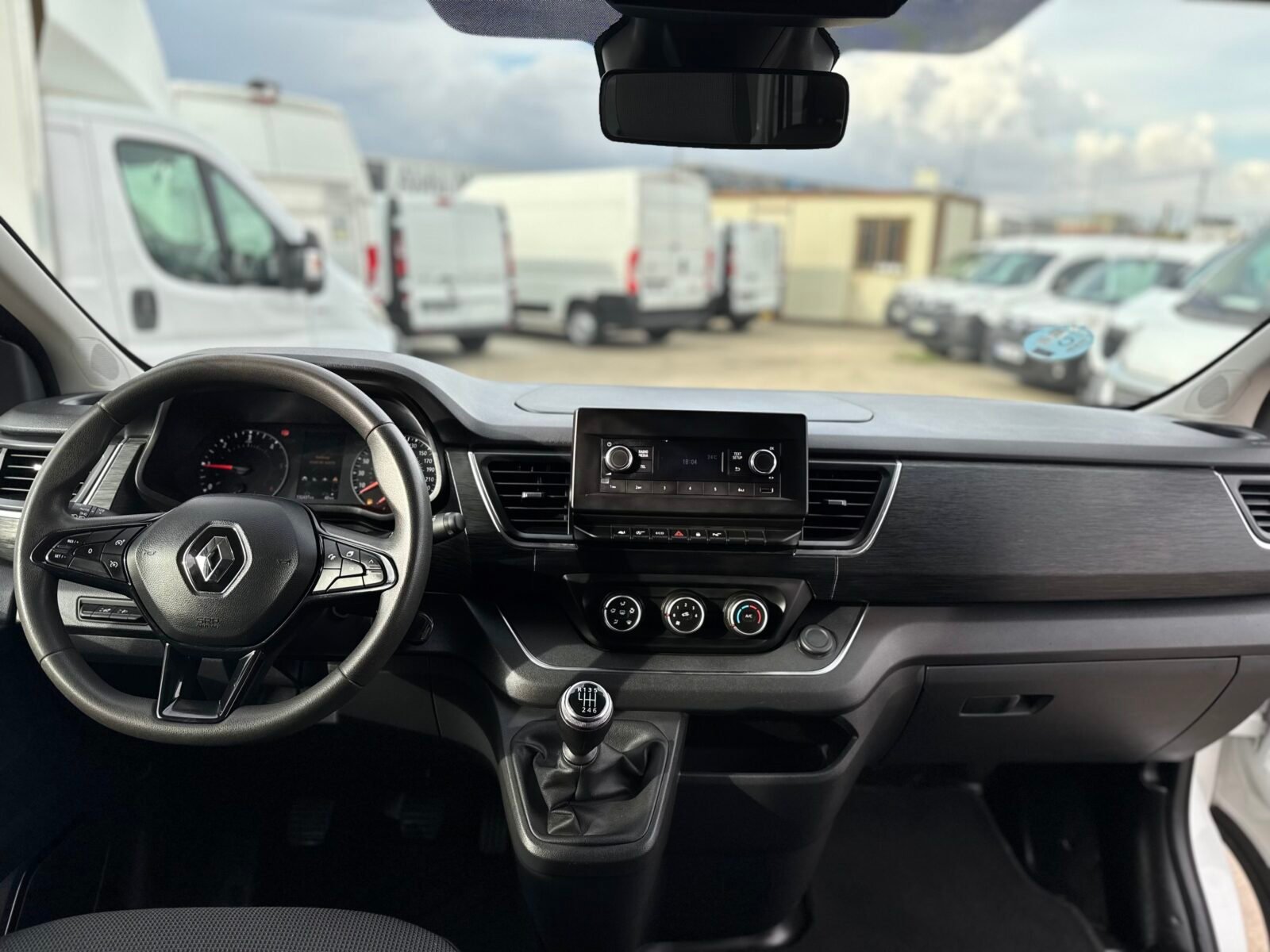 RENAULT TRAFIC 6 plazas