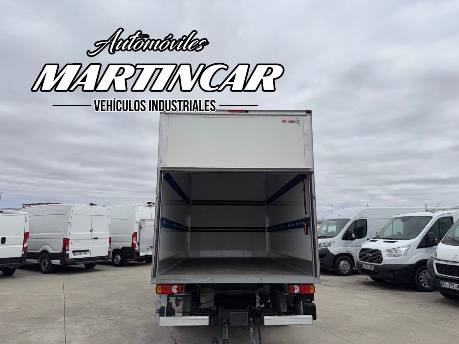 FIAT DUCATO carrozado puerta elevadora 