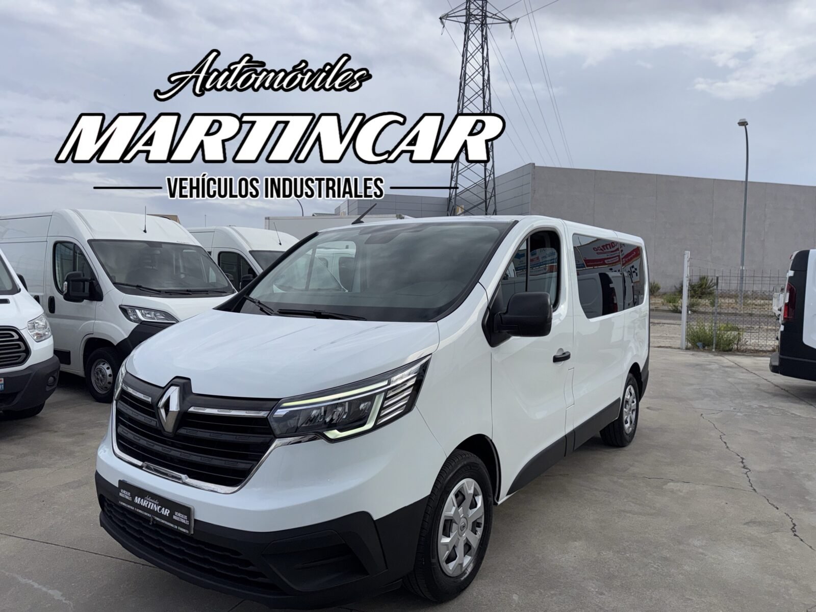 RENAULT TRAFIC 6 plazas
