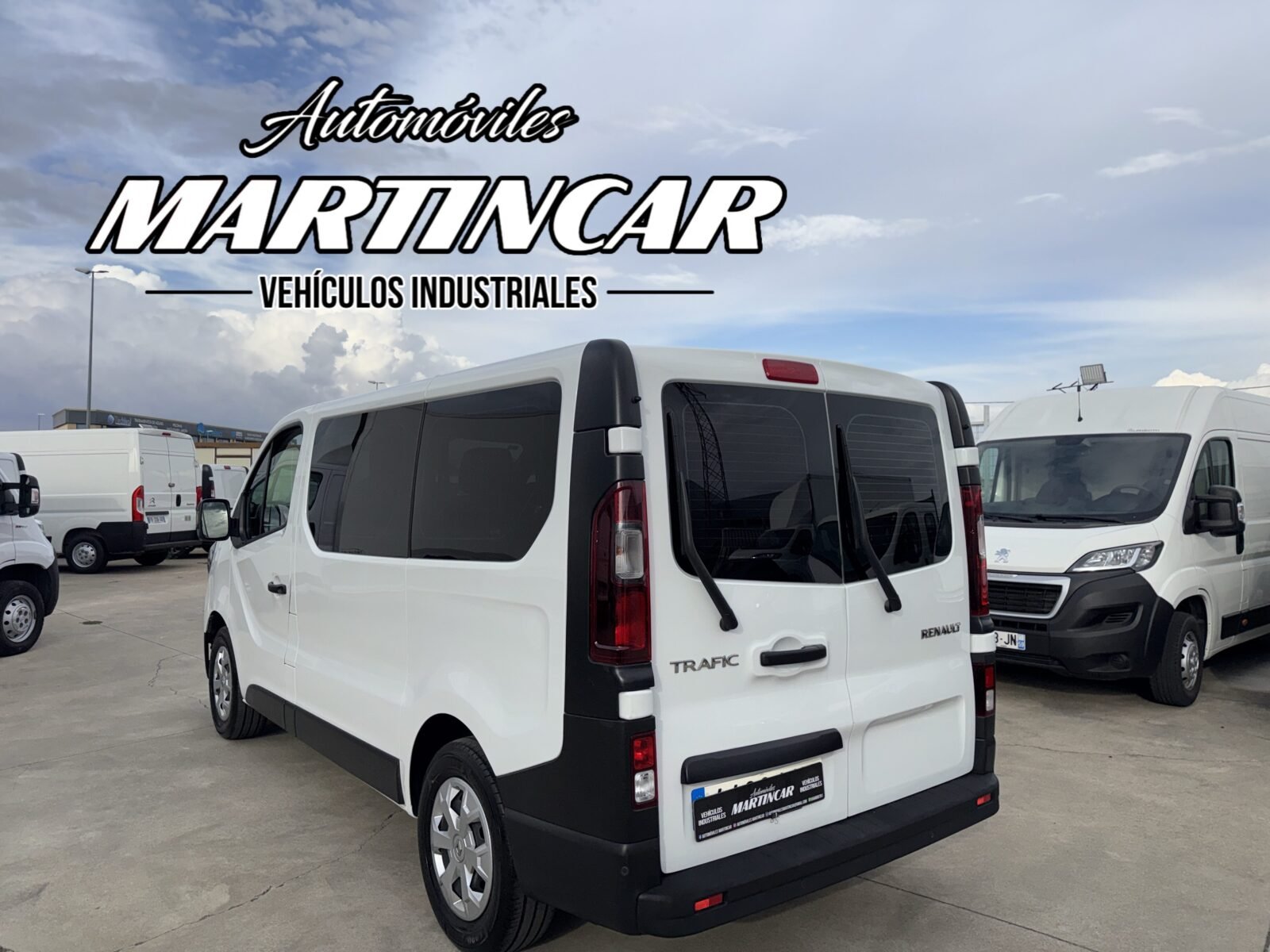 RENAULT TRAFIC 6 plazas