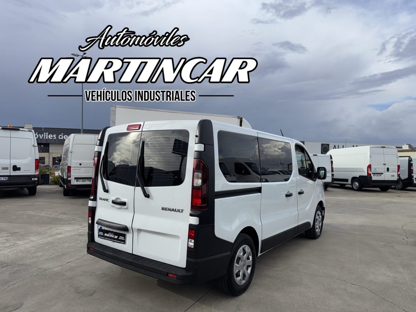 RENAULT TRAFIC 6 plazas