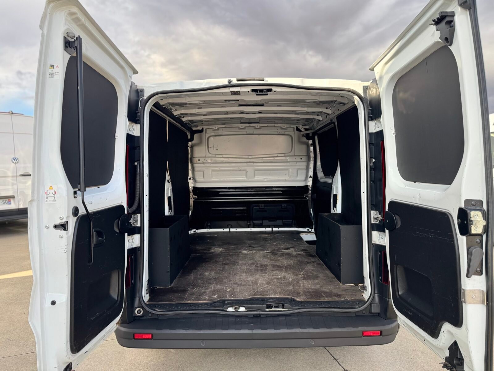RENAULT TRAFIC L1 H1 