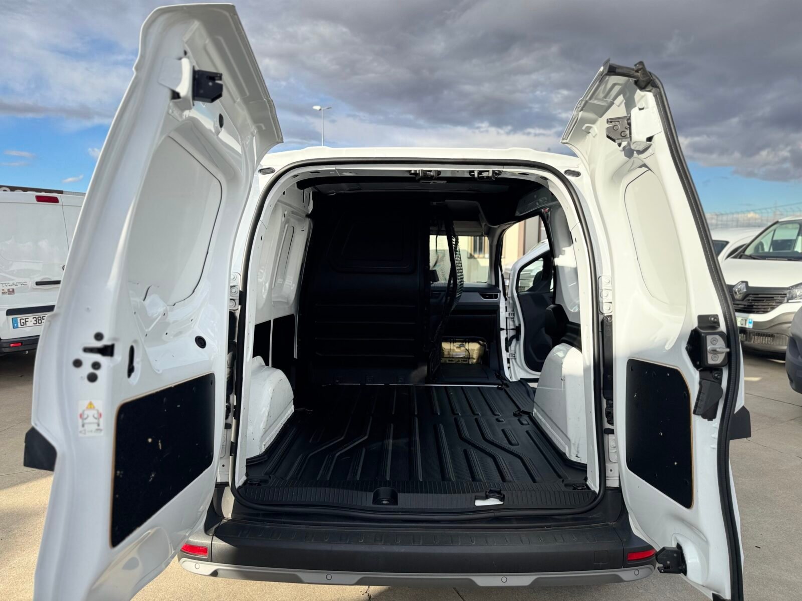 RENAULT KANGOO ABRETE SESAMO