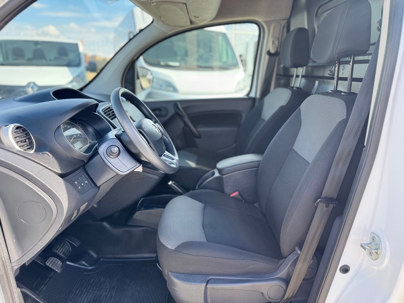 RENAULT KANGOO MAXI