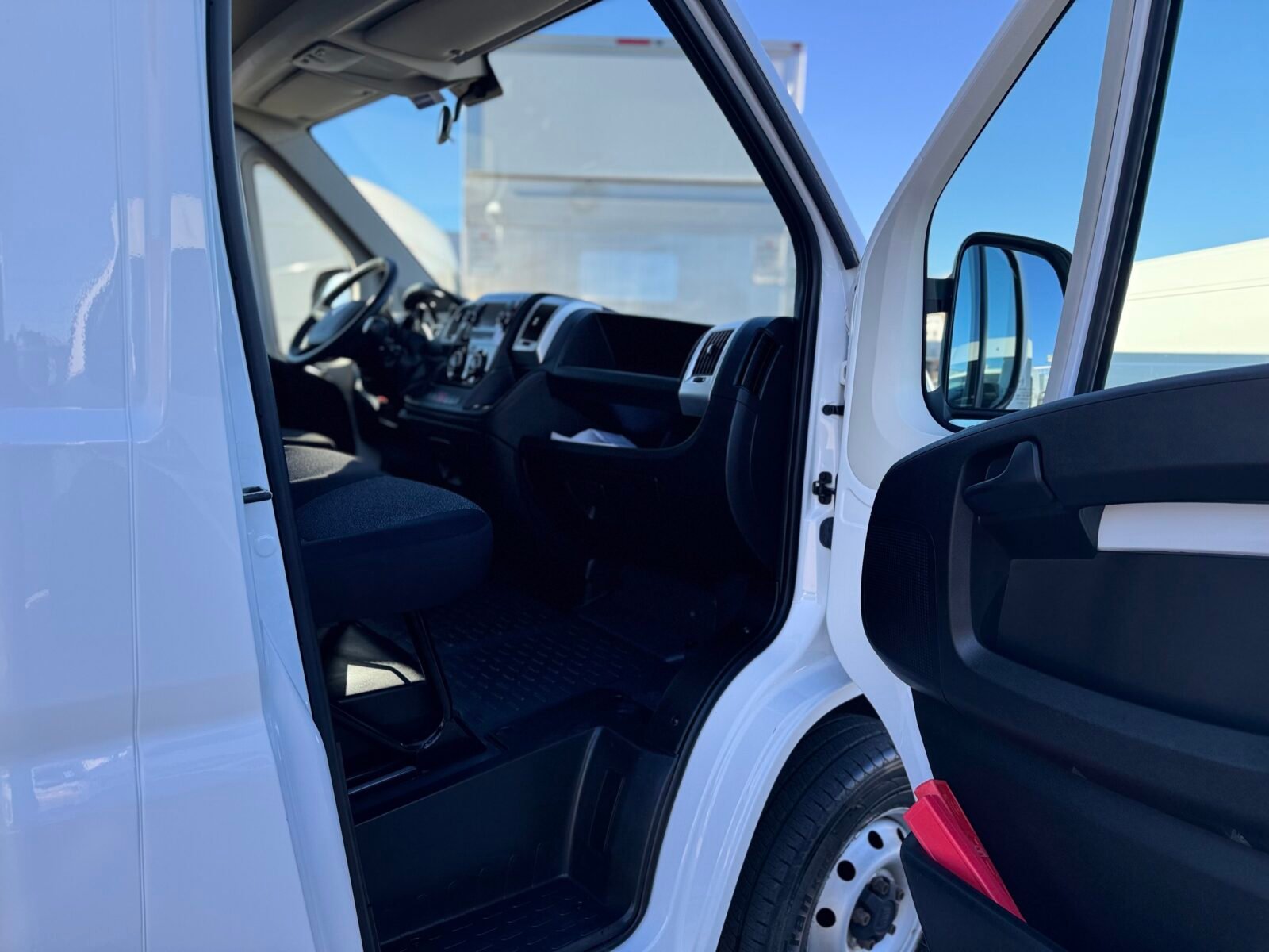 FIAT DUCATO carrozado puerta elevadora 