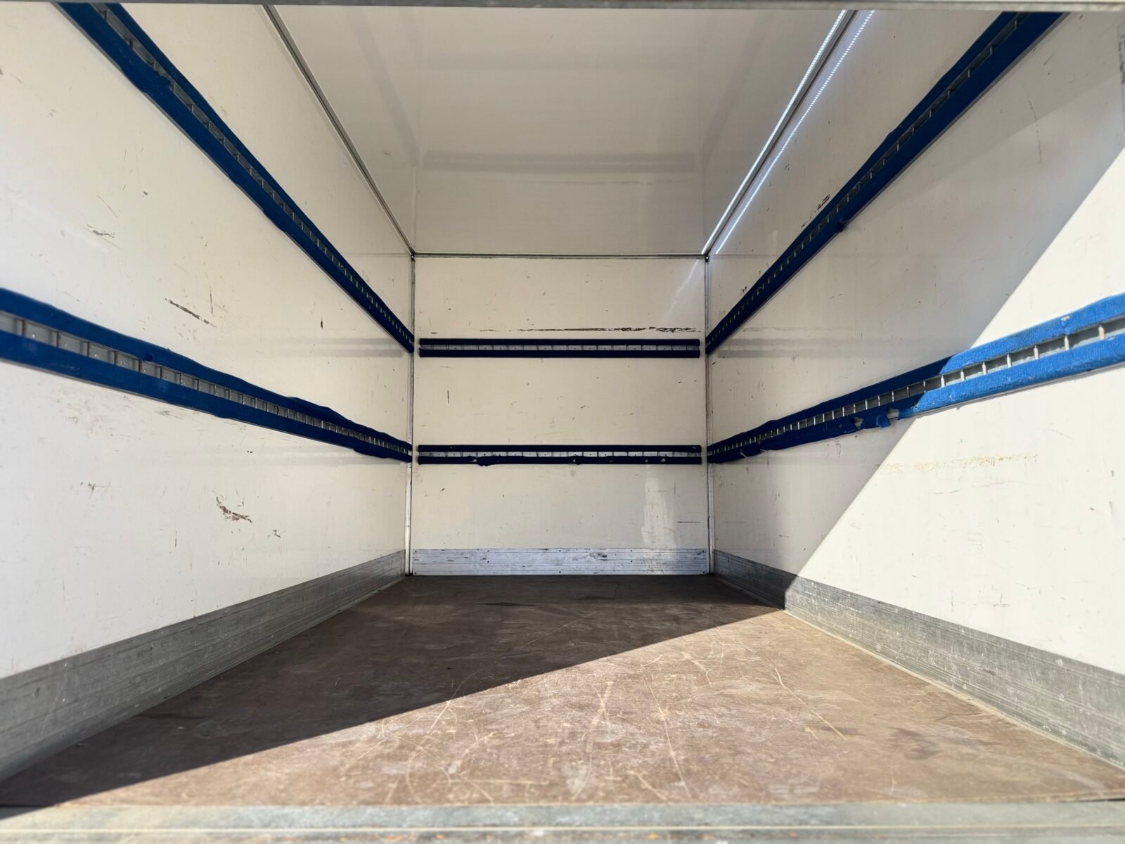 FIAT DUCATO carrozado puerta elevadora 