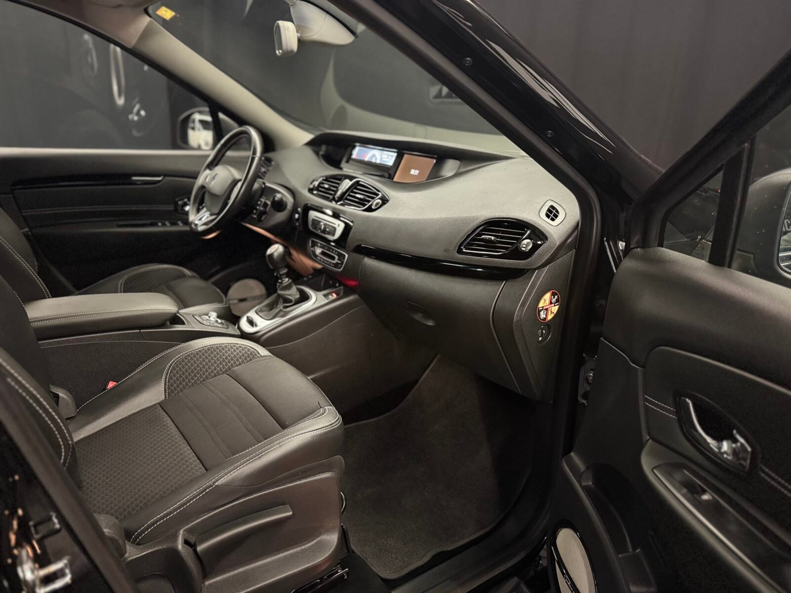 RENAULT GRAND SCENIC BOSE