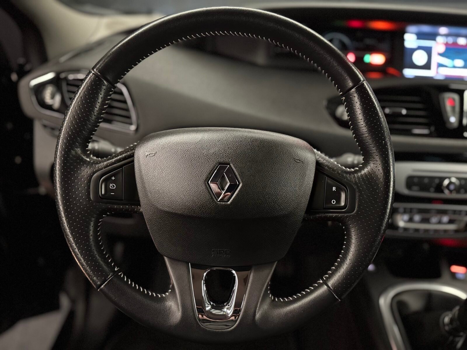 RENAULT GRAND SCENIC BOSE
